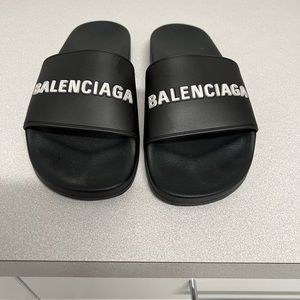 Balenciaga Pool Slides